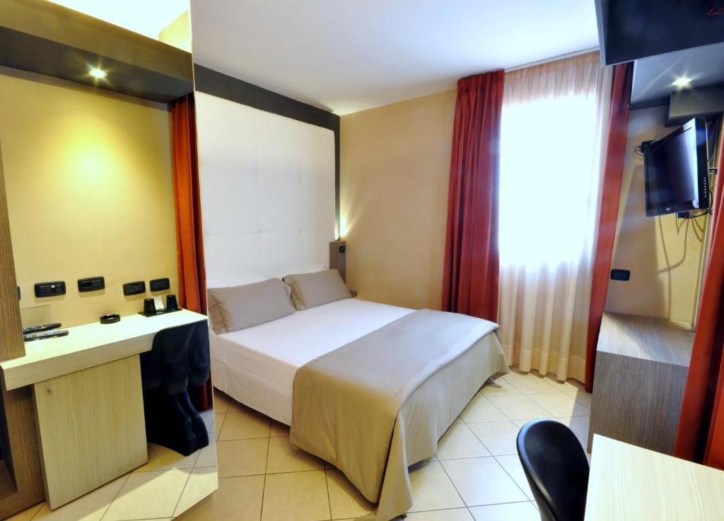 Double Room,727439848:JPEG